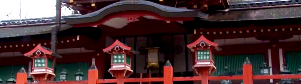 春日大社の風景 映像「世界遺産 奈良」より クリックすると動画が再生されます。